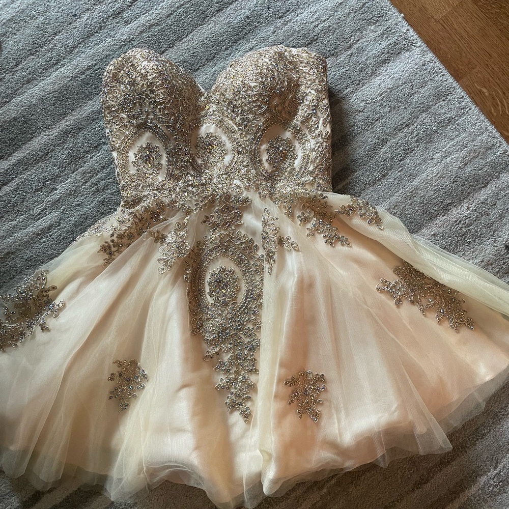 Strapless dress